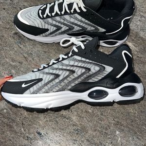 Men’s Nike Air Max TW